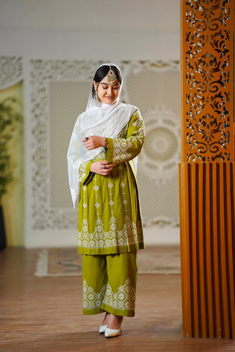product image R